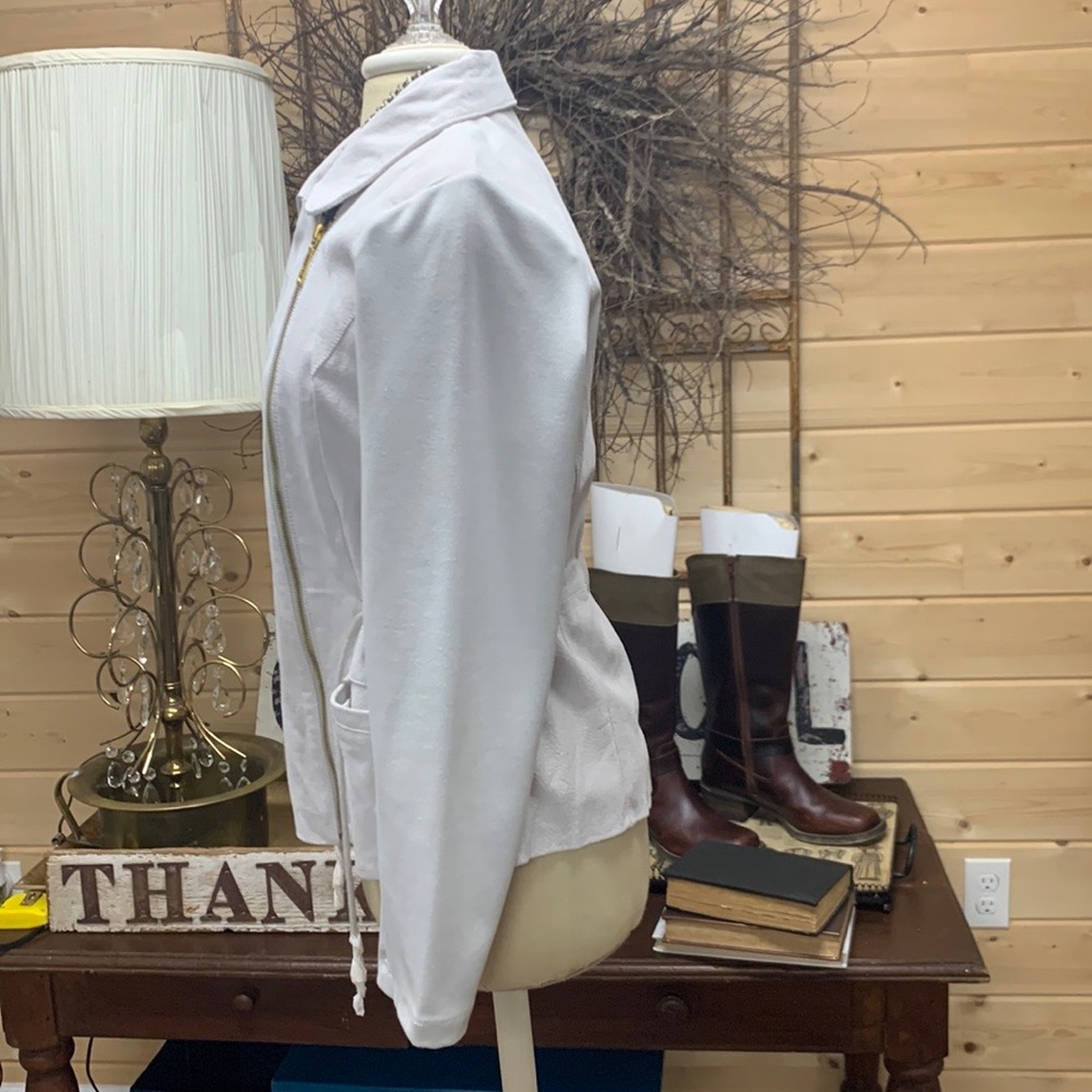 Beautiful spring New Leather Coat - Picture 9 of 16
